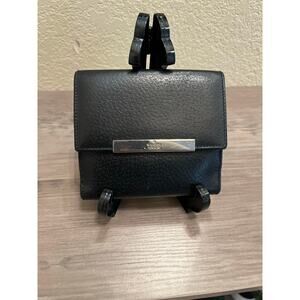 Gucci Black Leather Compact Wallet With Silver Logo Bar